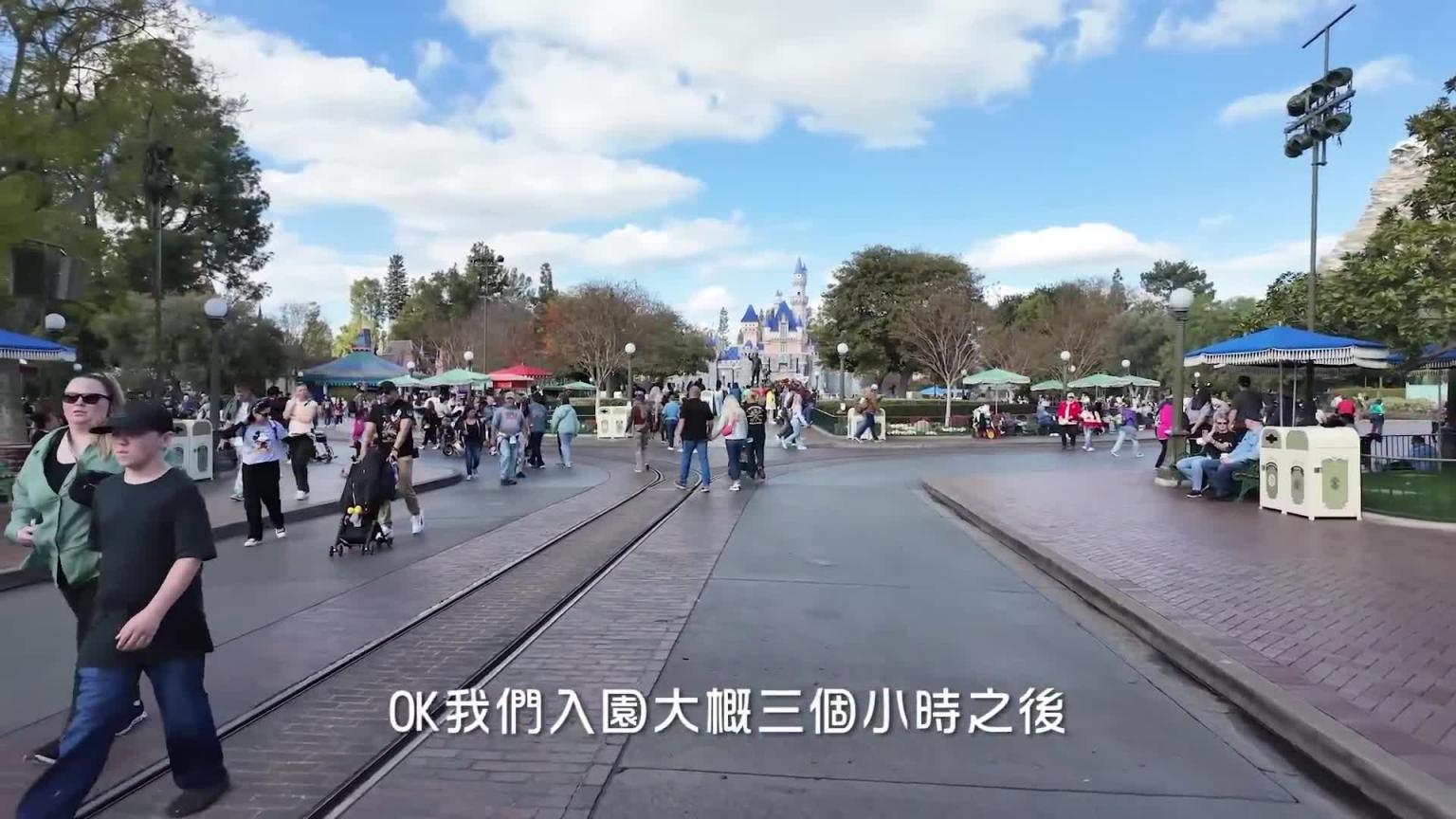 一岁小童的迪士尼魔法日|出乎意料地超爱玩游乐设施|喜欢迪士尼的一切|兔女狼 预览截图 7