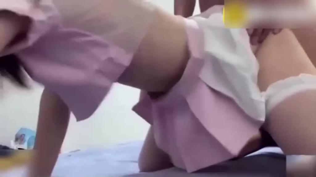 女神小桃 粉色 JK 护士服隔离勾搭，被小哥无套内射 预览截图 10