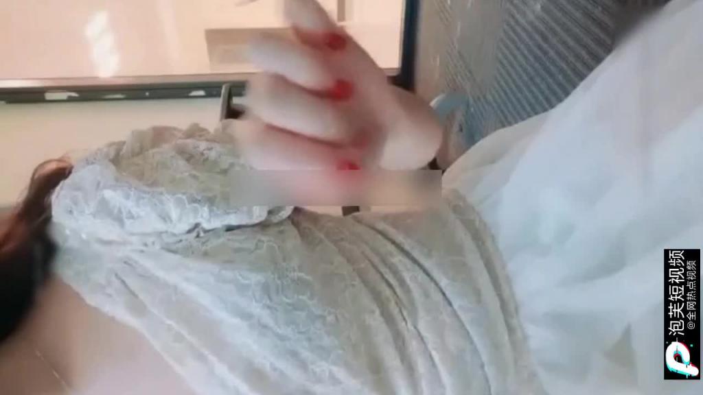 (跳蛋老师)一边上课一吧边玩跳蛋 预览截图 12