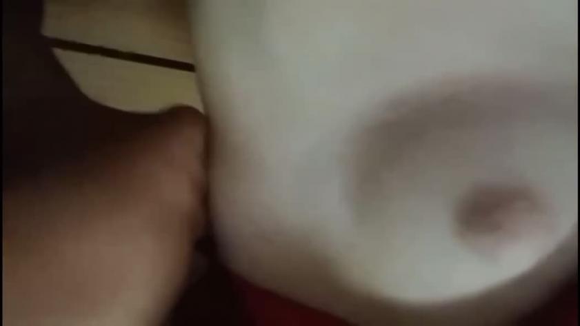 姐弟精选记录多名姐姐靠弟弟解决性好合青春期性放纵！口交饮尿内射！ 预览截图 2