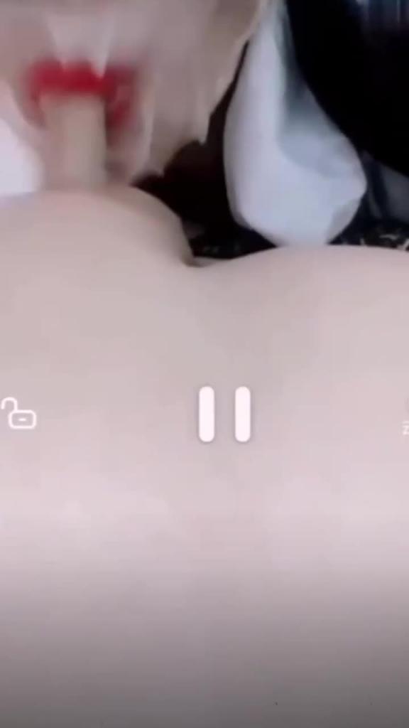 【小马拉大车】骚妈们连儿子都不放过_让儿子给自己的骚逼止痒_母子乱伦合集_在妈妈的花园里挖呀挖呀挖 预览截图 8