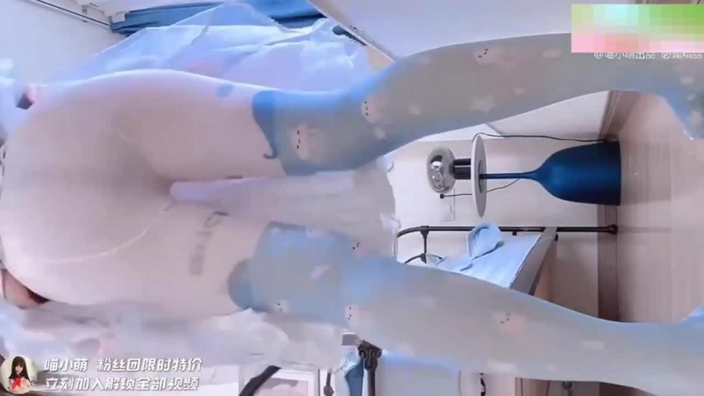 福利-精选 极品白虎双马尾萝莉小母狗 预览截图 1