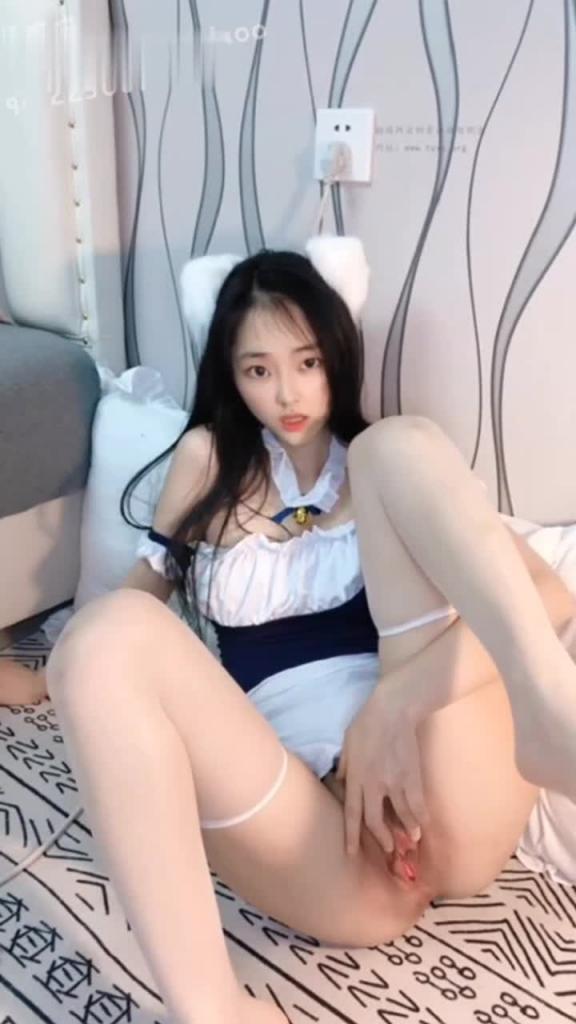 粉穴网红少女芋喵喵-女仆装 预览截图 3