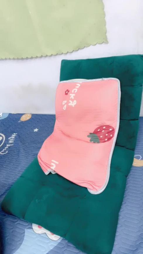 萝莉学生妹兄妹乱伦哥哥狂干妹妹无套内射爽死 预览截图 7