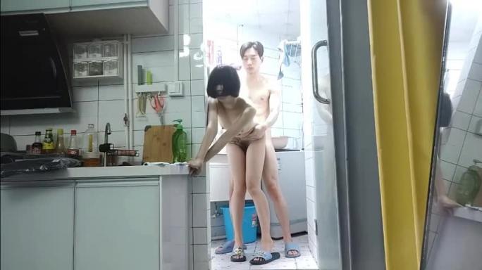 姐弟乱伦 姐姐对我温柔 预览截图 2