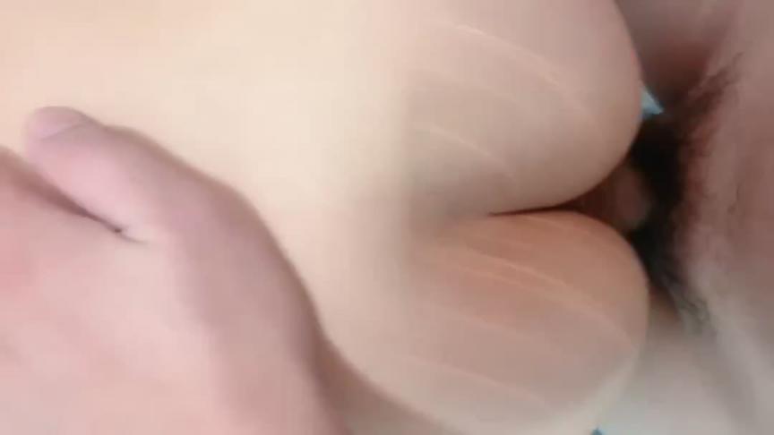 学生制服眼镜小骚货!无毛肥穴手指勐扣!扒开丁字裤特写,假屌后入深插,炮友加入一顿爆操 预览截图 6