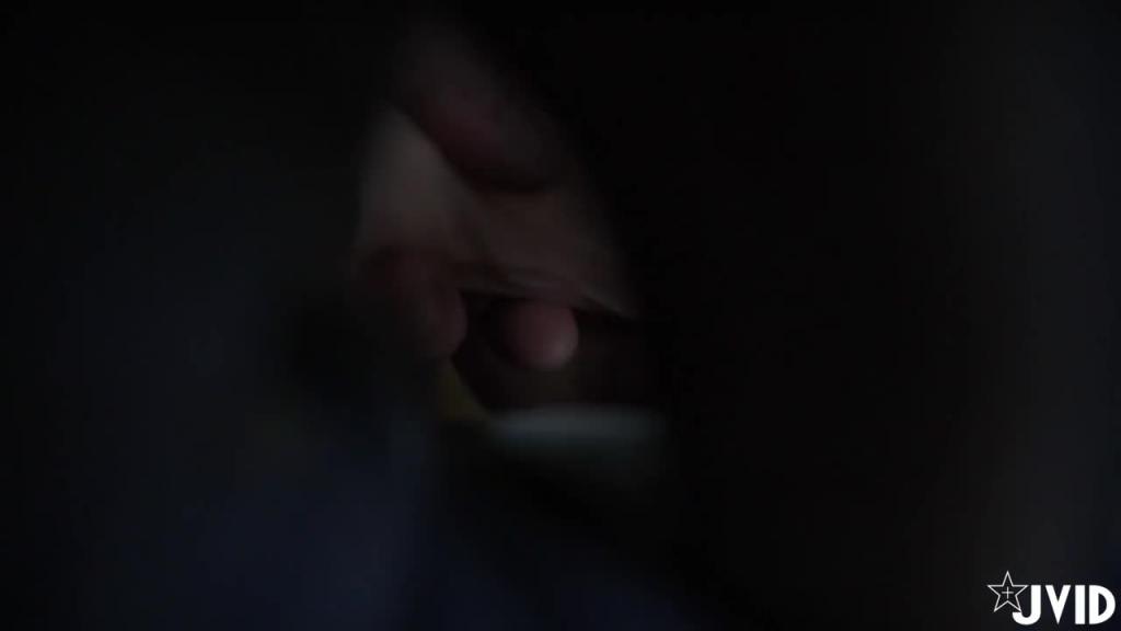 剧情片【薰草】工地水电工之狼狈围奸 黑丝包臀裙收验员女神被迷昏强奸1 预览截图 3