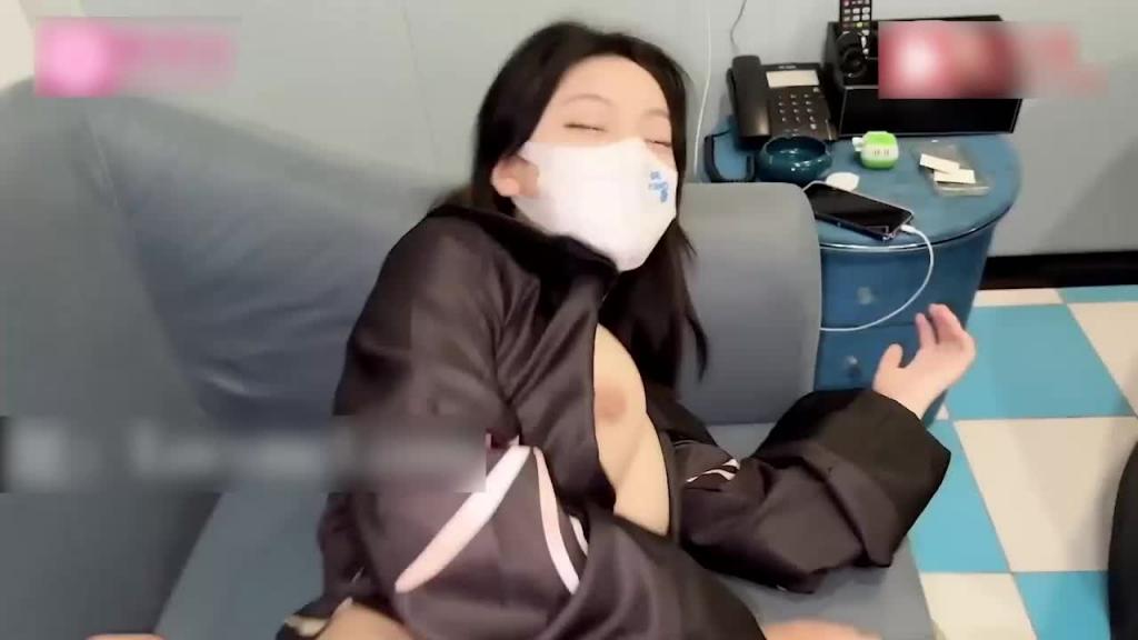 cosplay原神口爆乳交甘雨白虎穴 预览截图 10