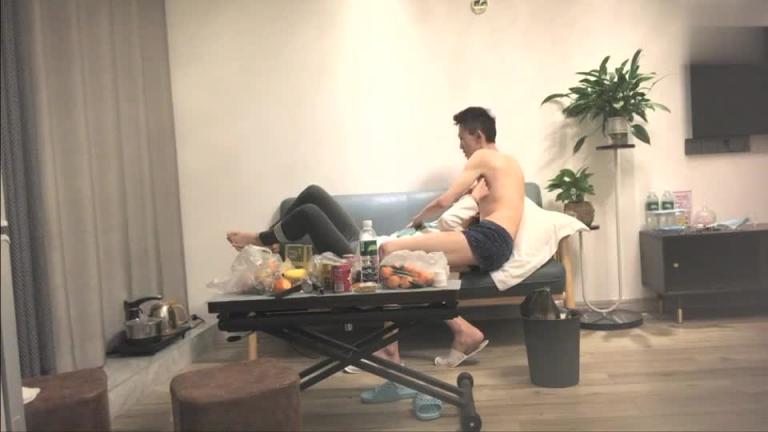 40岁人妻少妇!水汪汪的骚穴!操的她嗷嗷叫!少妇就是爽! 预览截图 12