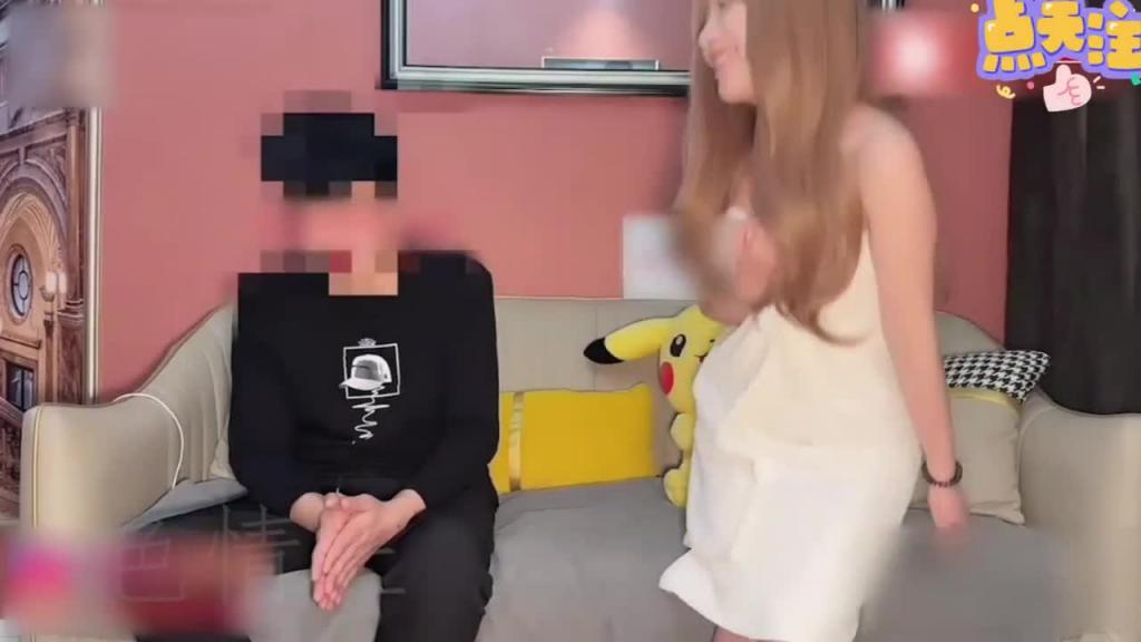 拜金女孩代替闺蜜相亲主动献身富二代 预览截图 3