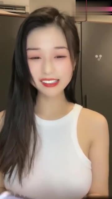 绿播下海·明星颜值全裸秀,美乳搔首弄姿「吸手指看硬了」 预览截图 1