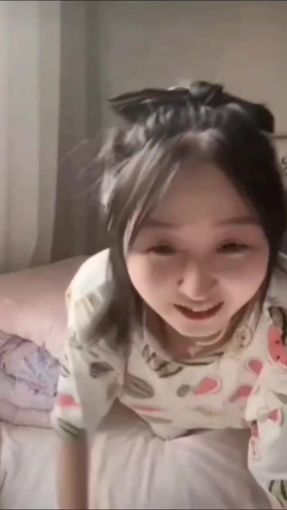 疯狂抖音系列直播露点走光集锦直播抠逼自慰表情很骚娇喘 预览截图 7