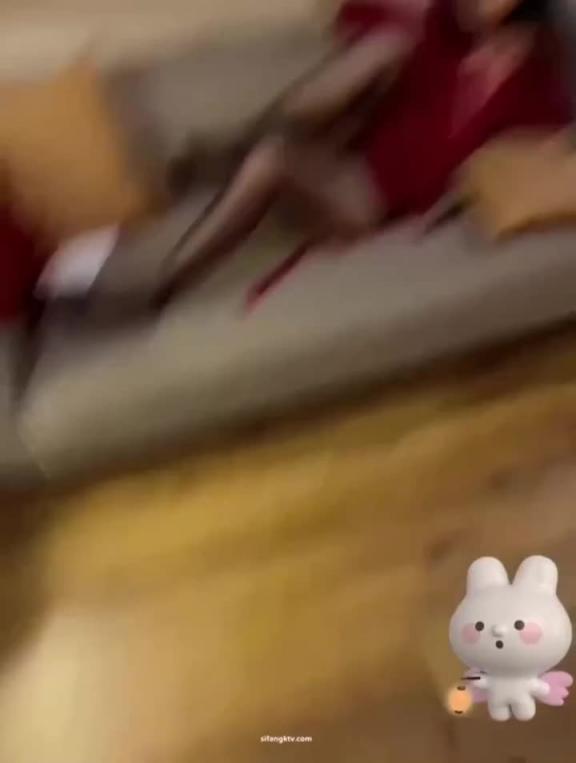 淫荡母狗完美露脸卫生间口爆吞精野外黑丝美警露出拍啪 预览截图 6