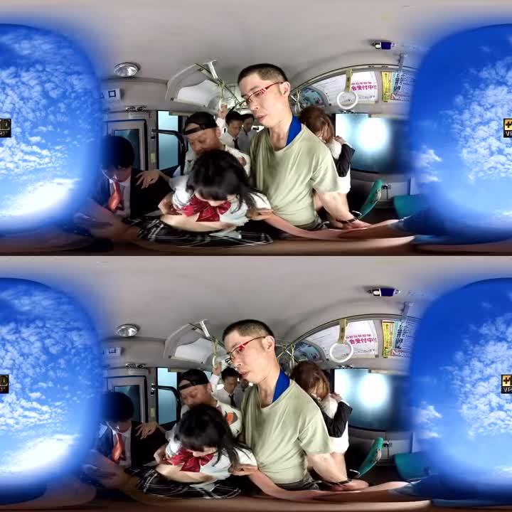 VR 痴汉集团巴士干砲 VR版 ~OL・学生妹篇~ 佳苗瑠华 花咲一杏 84kmvr00287 预览截图 10