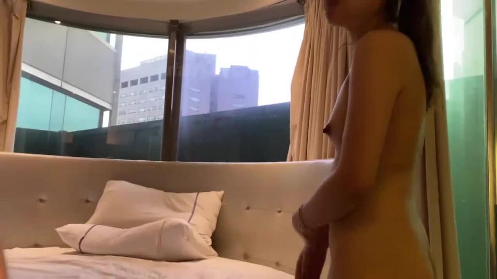 皮肤超嫩白的反差少女 预览截图 6