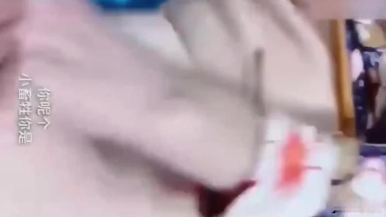 牛人乱伦妈妈跟外婆 预览截图 12