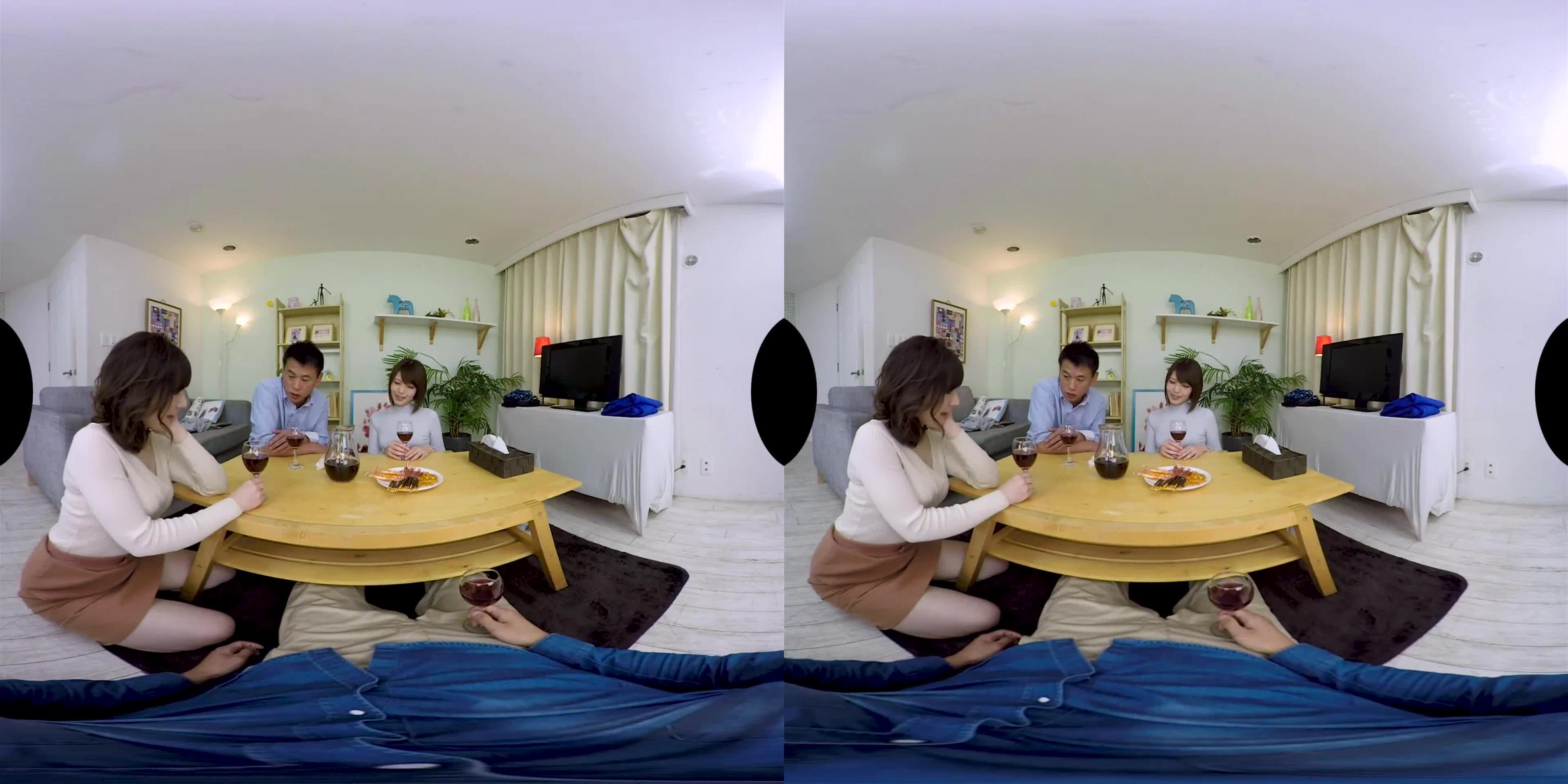 【1】VR 超刺激!互换人妻砲友乱交体验! 第一集 njvr00010 预览截图 2
