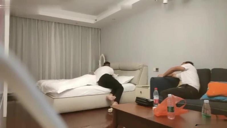 国产换妻真实记录 预览截图 1