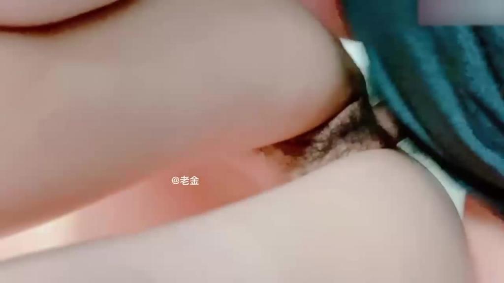 【青岛父女乱伦】鬼父趁老婆不在家破处女儿,青岛中学高二学生王梦瑶 预览截图 9