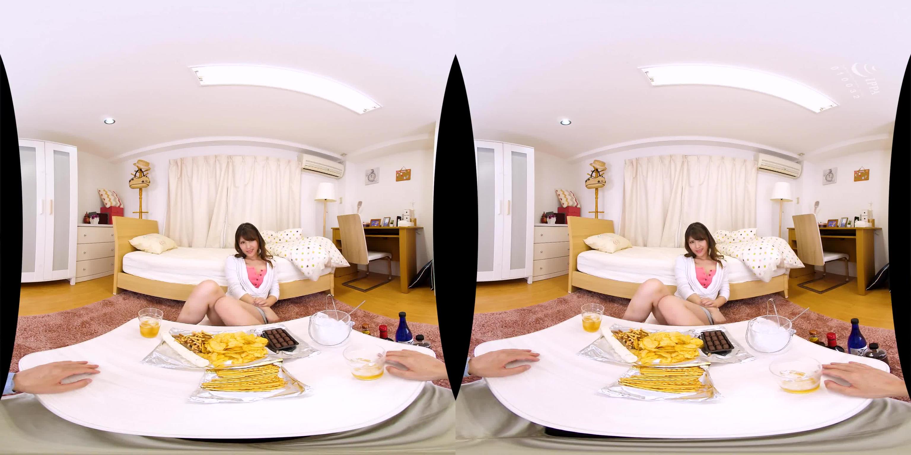 【6】VR 长篇 在满是女性的客满电车上顶到爽&看到爽! 第六集 AVOPVR-127 预览截图 3