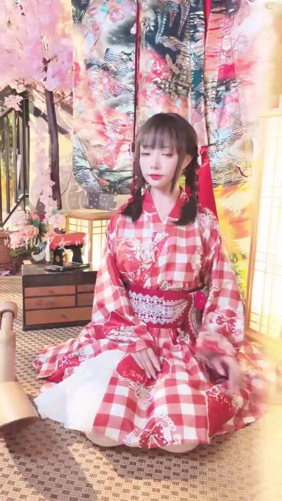 [爆机少女喵小吉]灼灼其华 预览截图 7