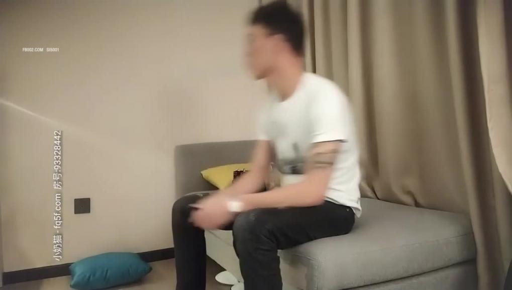 极品外围 神似杨幂 清纯可爱,娇嫩胴体 被大屌勐男肆意享用 探花 预览截图 3