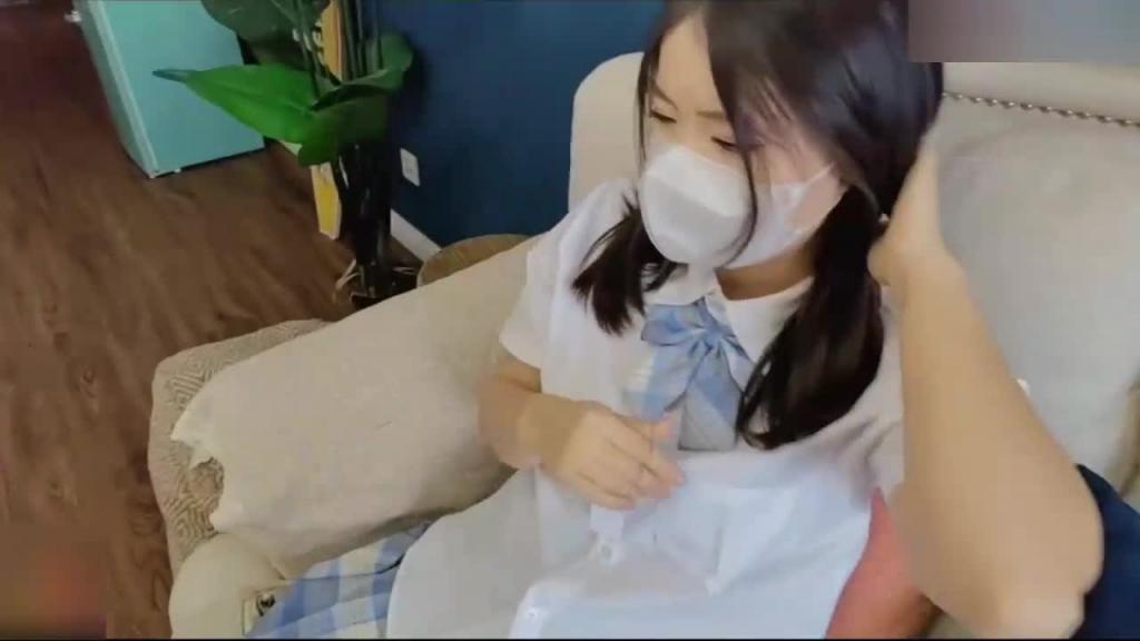 JK少女苏美奈肉棒情不自禁探入粉嫩小穴爽到翻白眼轮为肉便器 预览截图 10