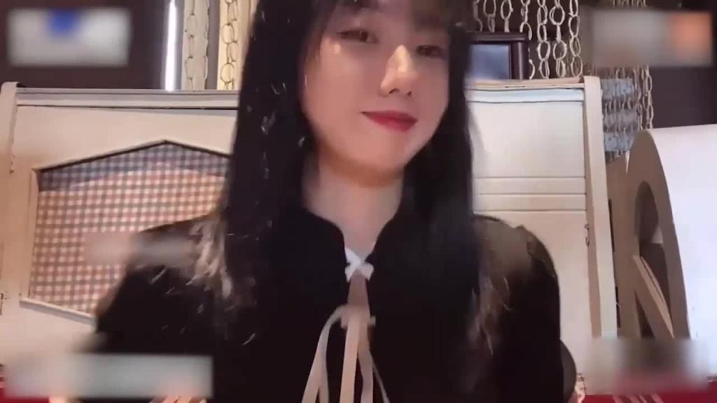 饥渴 炮友咸猪手咖啡厅开摸 温身服务 预览截图 2