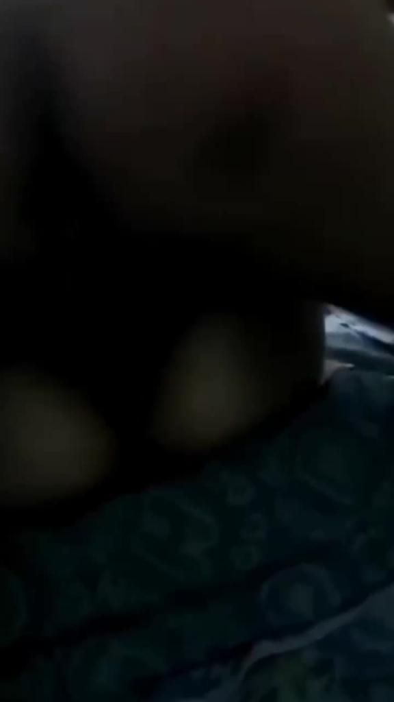 【淫乱家庭】儿子一边操他妈_一边给爸口交_乖儿子_操的真舒服_妈妈让你玩手机_震惊你三观 预览截图 3