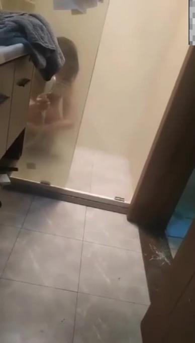 【泄密姐弟乱伦】穿着制服诱惑性 预览截图 11