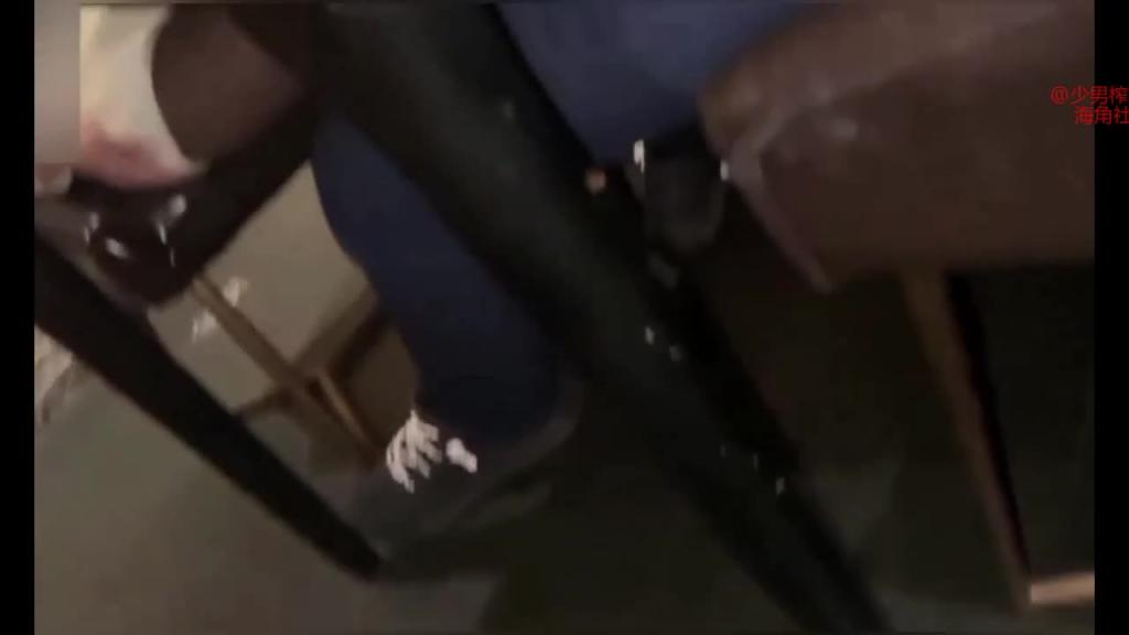 贵宾【调教母狗】极品高颜值反差婊露脸穿黑丝 预览截图 3