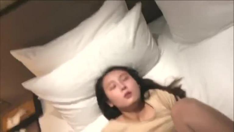 交通大学：陈琴资源泄露！肉丝袜肥逼！白浆射在逼口！哈哈！ 预览截图 7