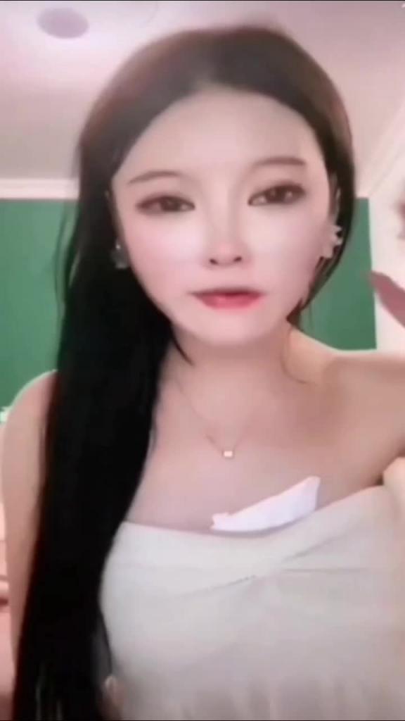 疯狂抖音系列直播露点走光集锦直播抠逼自慰表情很骚娇喘 预览截图 11