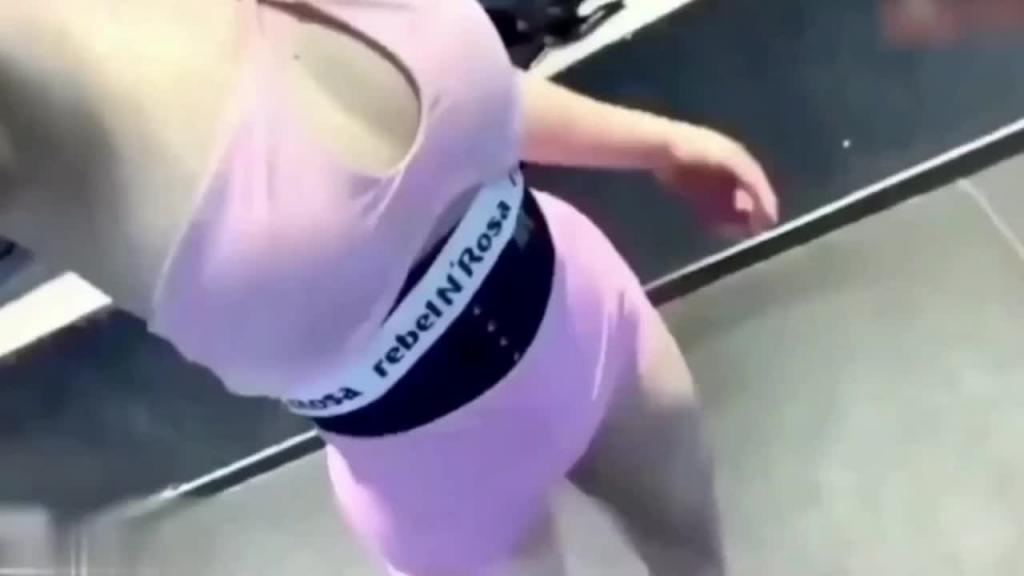 【重磅事件】在机关单位工作的女儿被爆,父亲调教玩弄女儿 预览截图 6