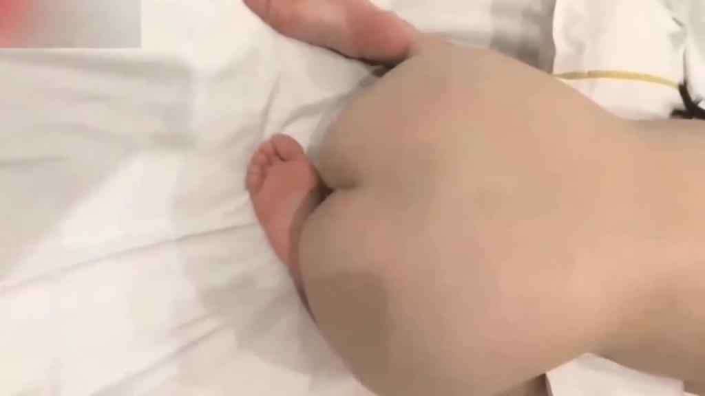 【PUA骗炮】强上20岁女营业员,刚开始假装矜持,干一半蒙眼内射! 预览截图 12