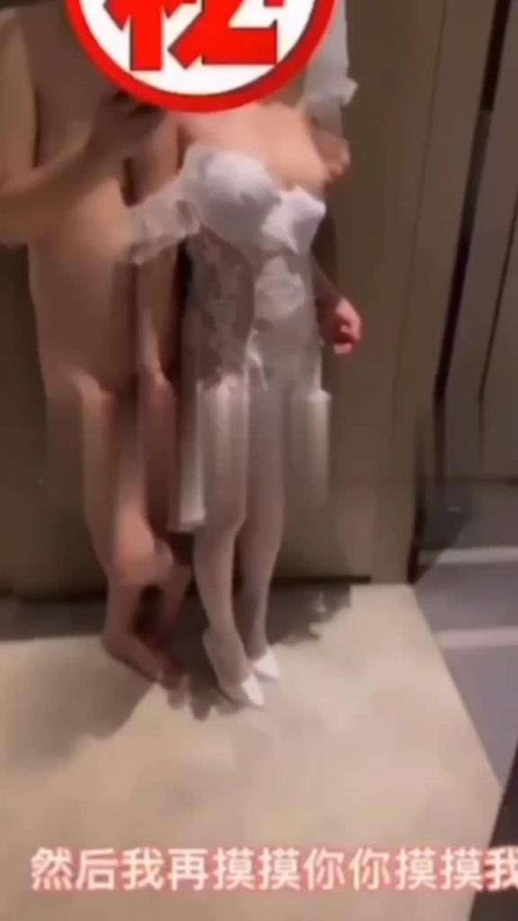 真实家庭乱伦勾引亲弟弟骚话对白要生孩子 预览截图 7