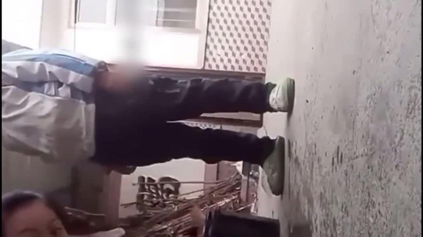 姐弟精选记录多名姐姐靠弟弟解决性好合青春期性放纵！口交饮尿内射！ 预览截图 12