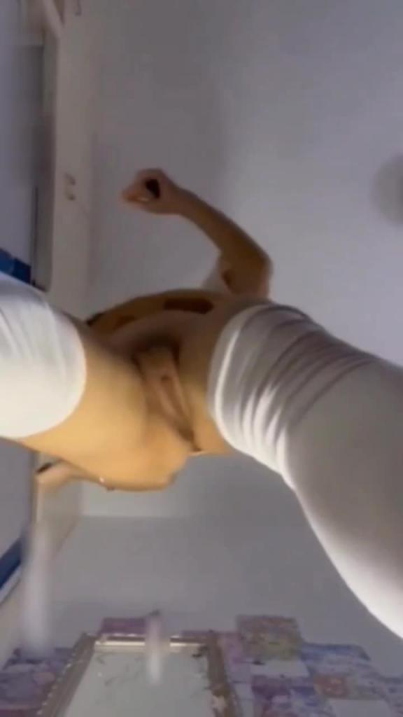 04年女学生极品萝莉露脸福利水手服自慰近距离掰粉穴特写 预览截图 12