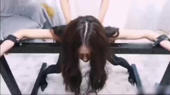 顶级模特灵灵私拍sm调教剧情超刺激女医生肉体安慰变态病患 预览截图 12