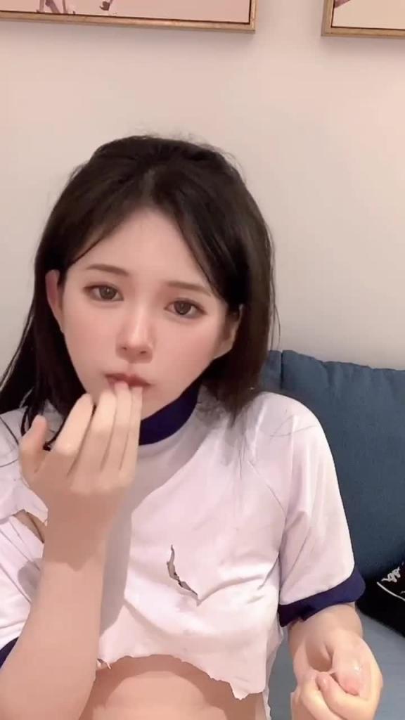 抖音小李崽,萝莉女神网红翻车!给榜一大哥的福利视频被流,知道你3000就能上,白瞎舔你那么久 预览截图 5