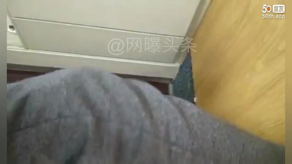 网曝长沙【乱伦门】姐夫侵犯小姨子,事后拿妻子性命威胁其封口,得知实情姐姐崩溃!5分钟性爱视频曝光 预览截图 1