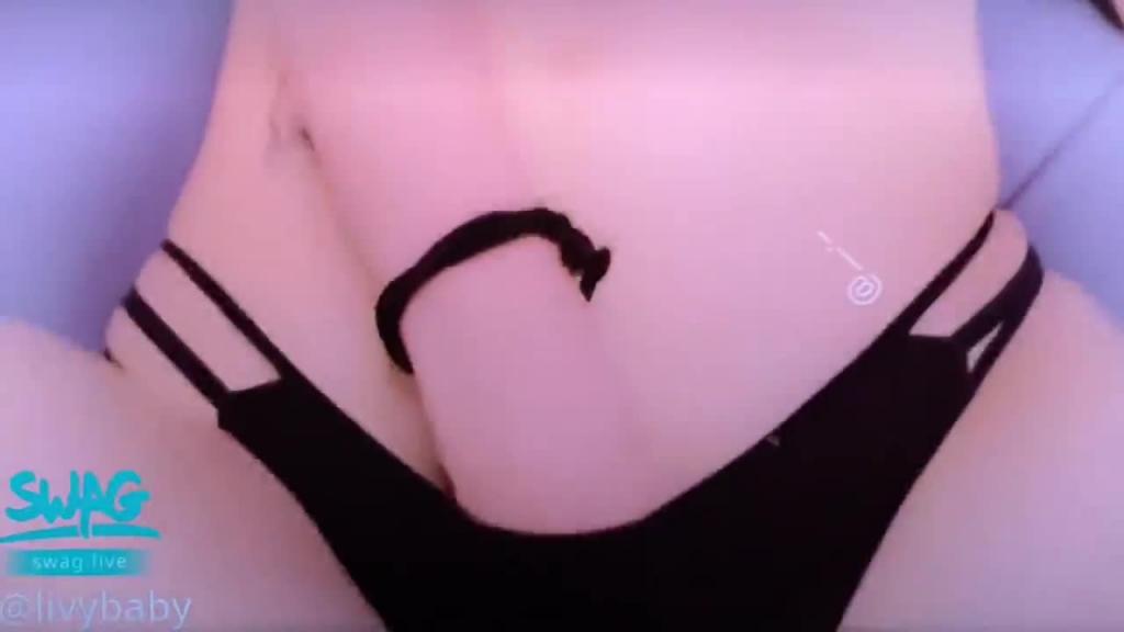 草食男的一日女友粉红泡泡的恋爱 预览截图 2