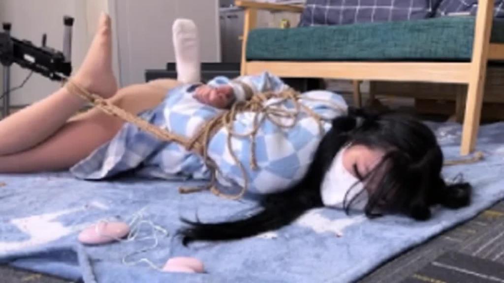 鸡皮调教虐奴大神炮机后入强攻嫩穴爆浆 预览截图 3