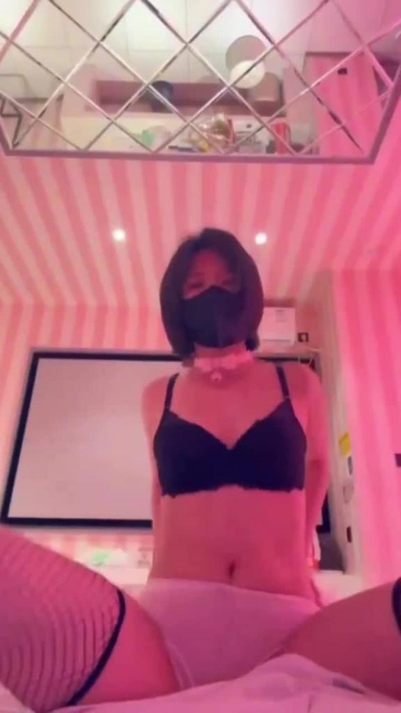 抖音少女‘’青春无敌真空凹点漏奶抖音风 预览截图 10