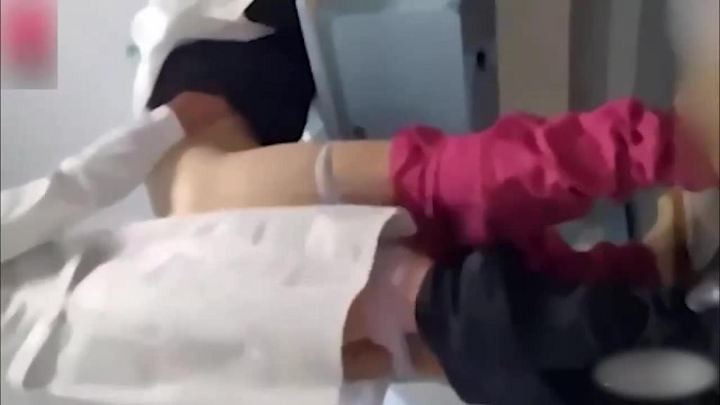 强暴医院女主任,他妈都湿了还装纯,真实记录事件全过程附聊天记录工作照 预览截图 11