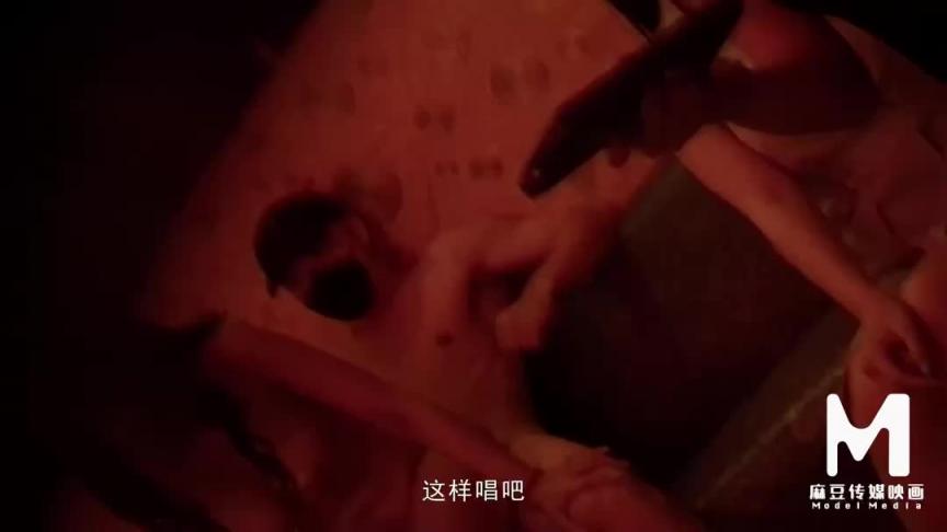 MD-0295蔡姓偶像多人运动火爆全网 预览截图 10