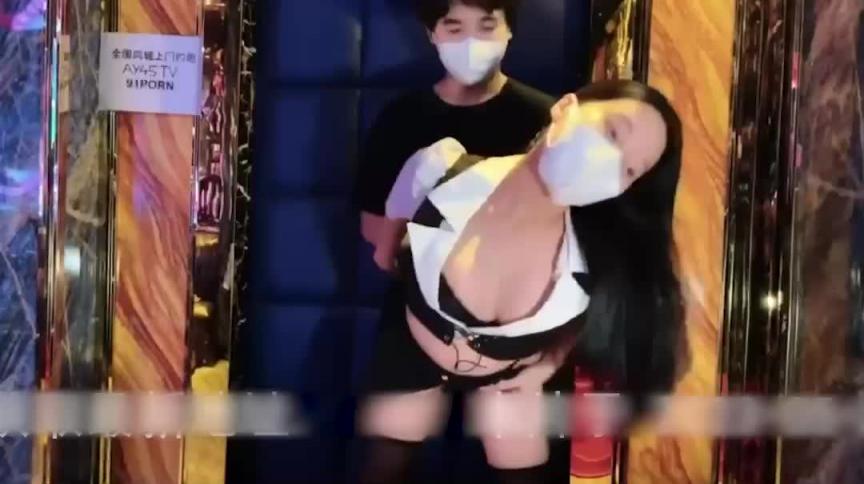 接上部KTV操陪酒从不情愿到无套主动塞进去 预览截图 9