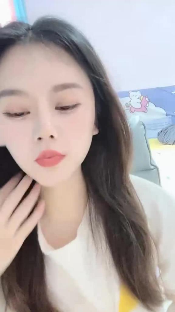 长相甜美的女神级别国产妹子,跳蛋自慰,毛毛原生态,跳蛋上都是水,这逼粉嫩如初,刺激阴蒂喷尿 预览截图 1