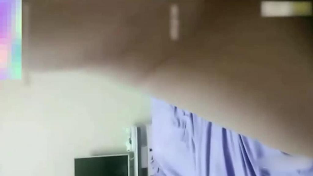 【姐弟乱伦】表弟操表姐让10066小姐姐听着叫床,安徽真实姐弟乱伦,淫荡表姐勾引弟 预览截图 3