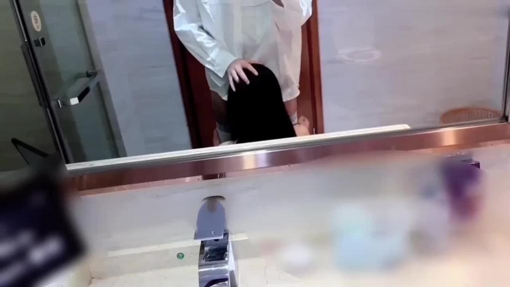 我和你兄弟上床了你不会嫌弃我吧你戴套了不算 预览截图 1
